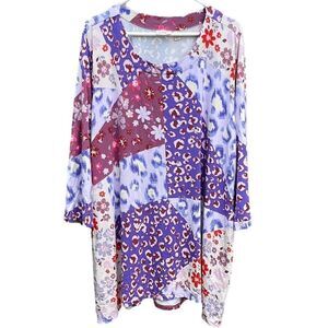 NWOT LOGO Lori Goldstein top